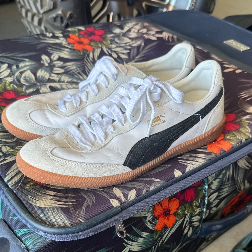 Puma White Leather Sneakers with Black Formstrip and Gum Sole